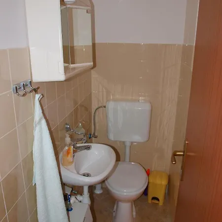 Apartments Mirja - 100M From The Beach & Parking Trogir Exterior photo