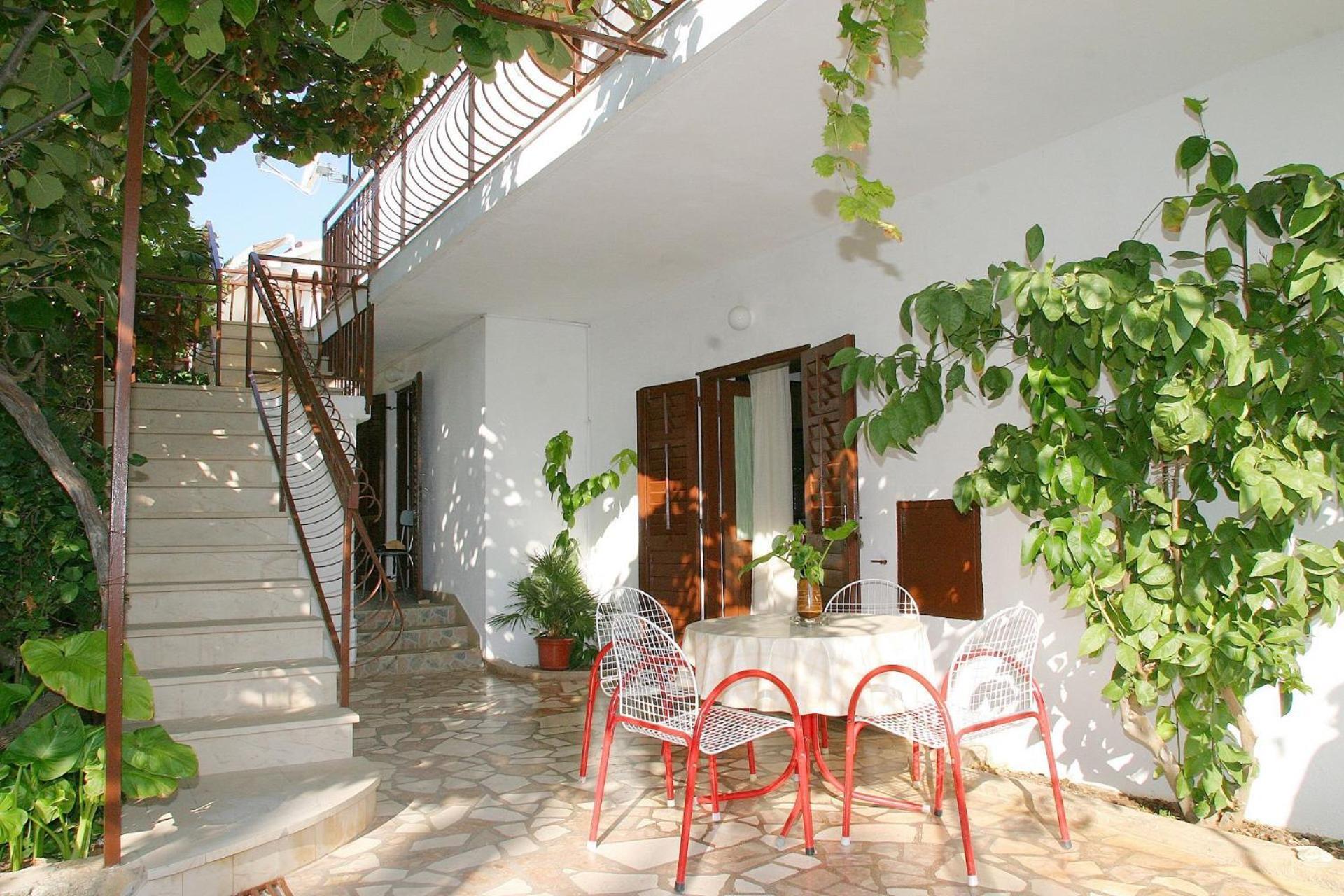 Mirja - 100m From The & Parking Apartment Trogir